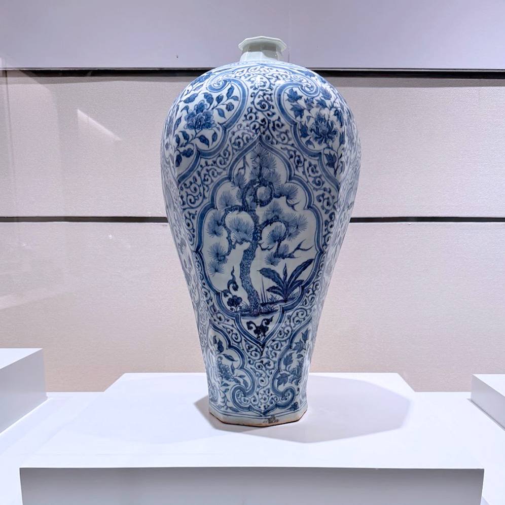鈷藍猶珍：震旦典藏元青花特展